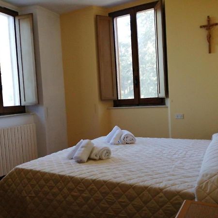 Villa Casa Per Ferie Ulivo D'Assisi Exterior foto